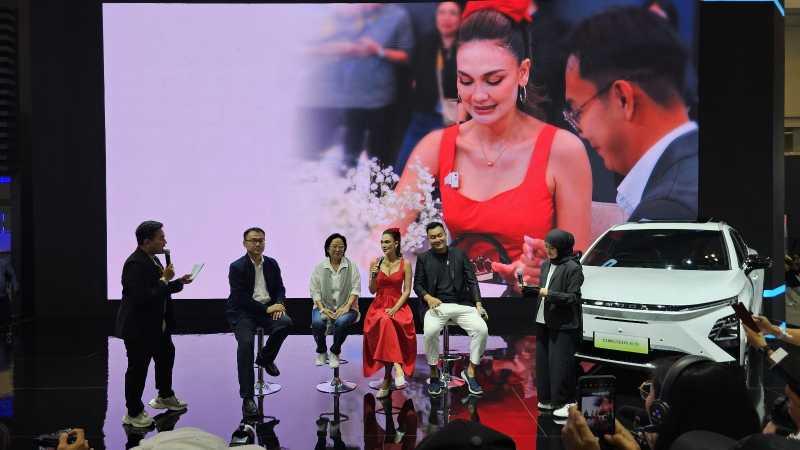 Luna Maya Tambah Mobil Chery, Kini Punya OMODA E5