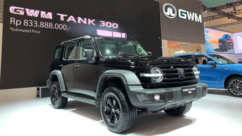 GWM Luncurkan Tank 300, SUV Klasik Bermesin Hybrid dan Bisa Offroad