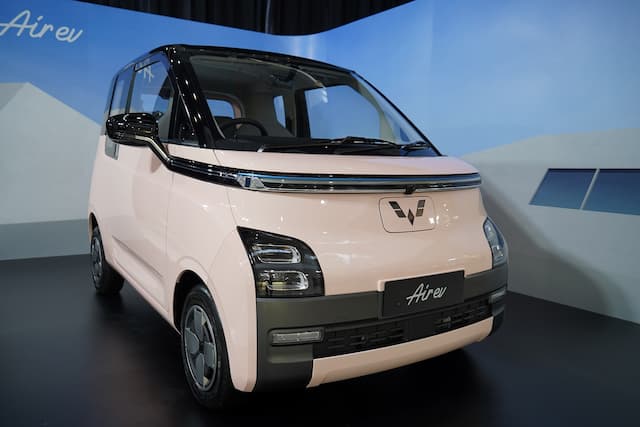 FOTO: Interior Wuling Air ev Bisa Menggoda Iman