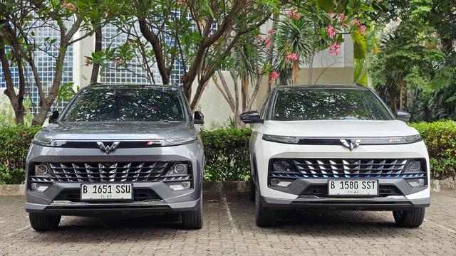 Komparasi New Wuling Almaz RS Turbo vs Hybrid, Mending Beli yang Mana?