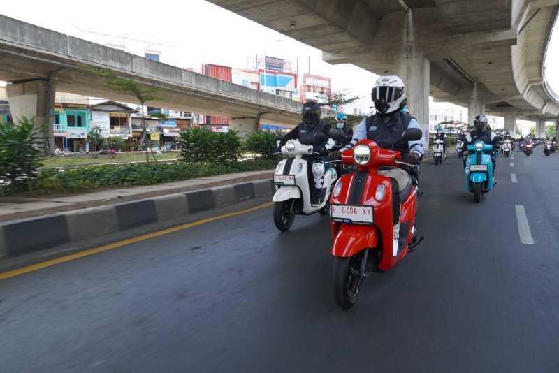 6 Tips Riding Biar Motor Irit BBM, Bikers Harus Tau!