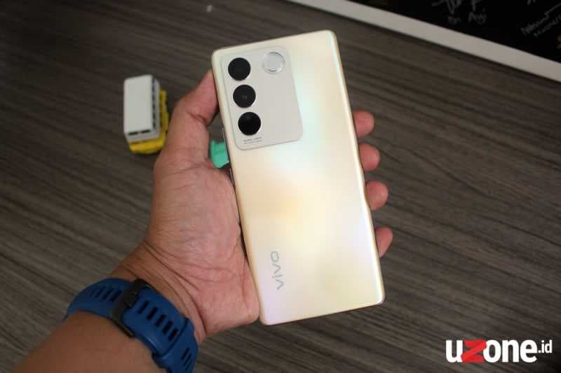 Review Vivo V27 5G: Suksesor Istimewa, Terasa Mewahnya