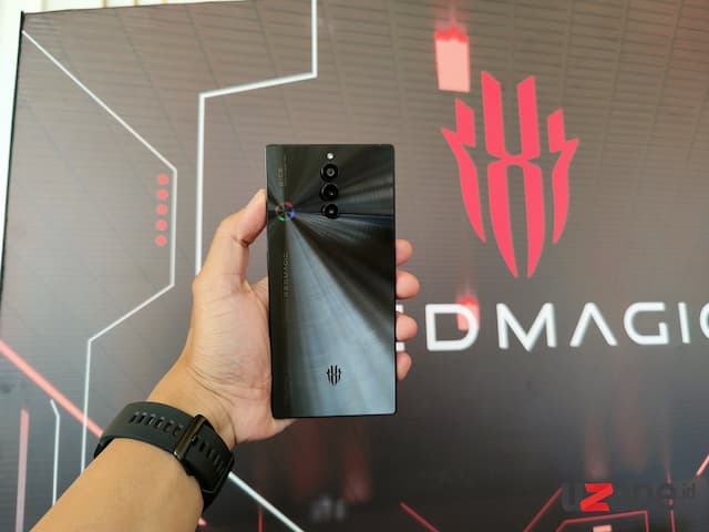 Hands-on Nubia Redmagic 8S Pro: ROG Phone 7 Auto Ketar-ketir?