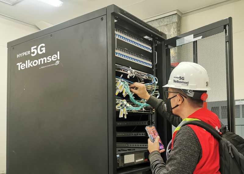 Telkomsel-Freeport Hadirkan 5G <i>Underground Smart Mining</i>