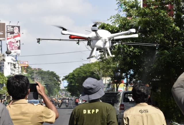 Surabaya Pakai Drone Basmi Virus Corona
