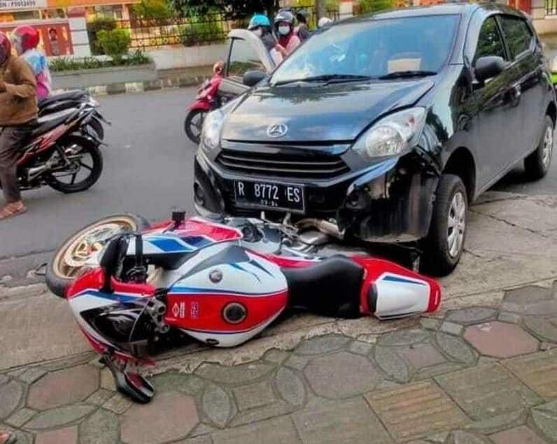 Ayla Tabrak CBR1000RR SP, Gantinya Rumah plus Mobil