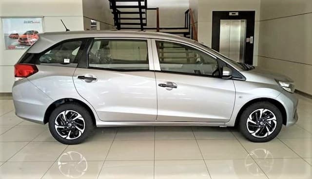 Jangan Beli Mobil Bekas, Honda Mobilio Turun Harga Jadi Rp 170 Jutaan