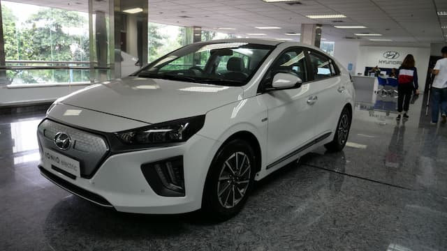 Test Drive Hyundai Ioniq, Ridwan Kamil: Tesla Mungkin Susul Investasi di RI