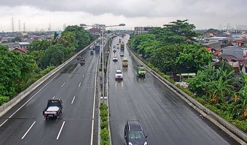 Kondisi Jalan Tol yang Terdampak Banjir Jakarta