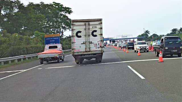 509 Ribu Kendaraan Tinggalkan Jakarta, Pengguna Jalan Diimbau Pulang Lebih Awal