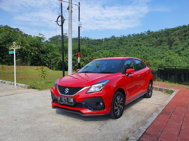 VIDEO Test Drive Suzuki Baleno Facelift, Termurah di Kelasnya