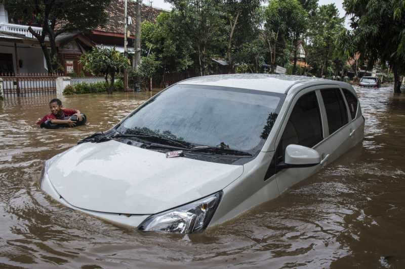 Efek Mobil Terendam Banjir, Dijual Susah Diperbaiki Mahal