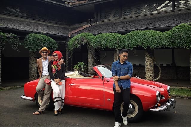 Mobil Antik Anaknya Ridwan Kamil Instagramable Banget