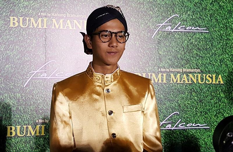 Fans Pramoedya Ragukan Iqbaal Perankan Minke, Kenapa Hanung Tetap Pilih