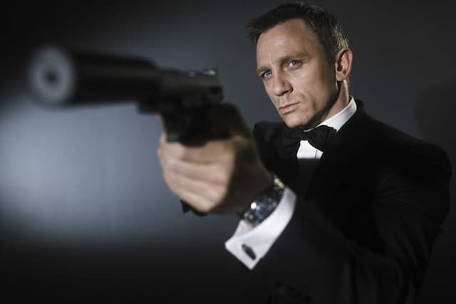 Tebak Siapa Sutradara Film James Bond Terbaru?