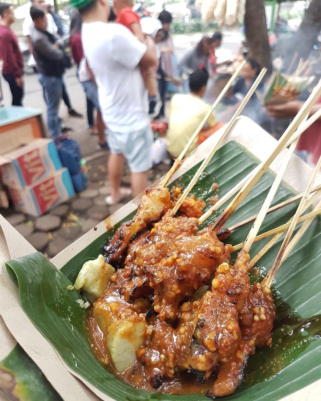 Menikmati Janda, Eh Jando di Bandung