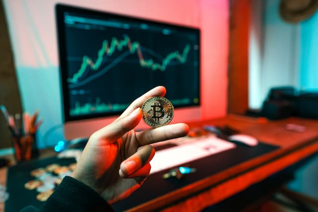 Terra LUNA Tak Berdaya, Apa Imbasnya Buat Bitcoin dkk? 