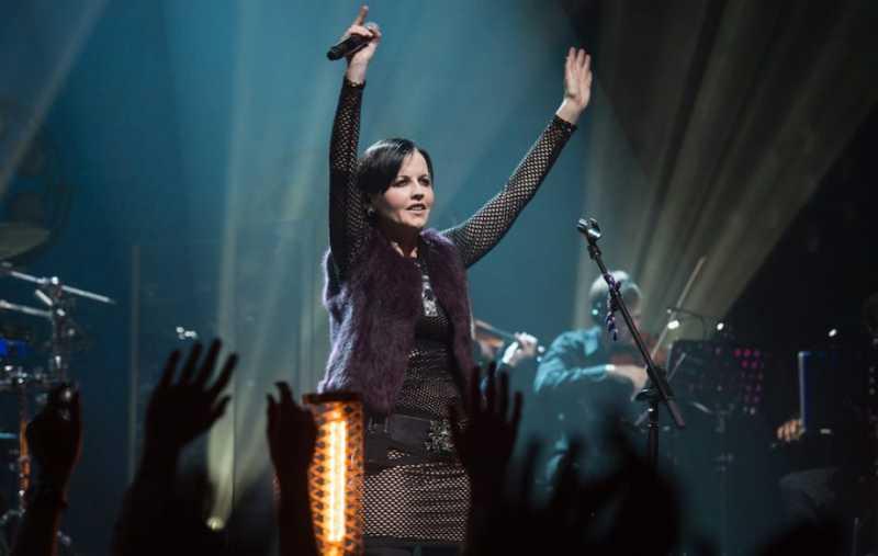 Vokalis The Cranberries Meninggal Dunia