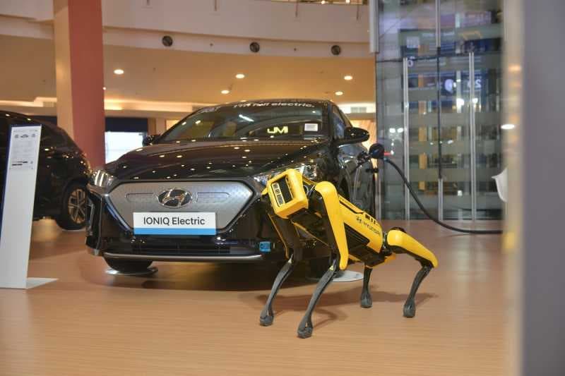Hyundai Indonesia Bawa Robot yang Bisa <i>Joged</i> Lagu BTS