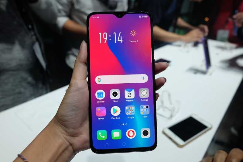 Oppo Sebut Tren Smartphone Masa Depan Ada di Layar