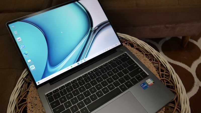 FOTO: Lekukan Bodi Huawei MateBook 14s Seharga Rp16 Juta