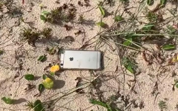 iPhone 6s Jatuh dari Jendela Pesawat, Ini yang Terjadi