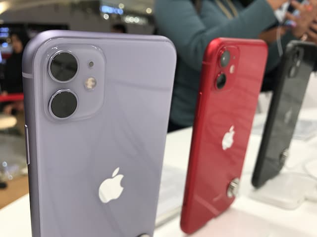 FOTO: Tampang Trio iPhone 11 dari Dekat, Naksir Warna yang Mana?