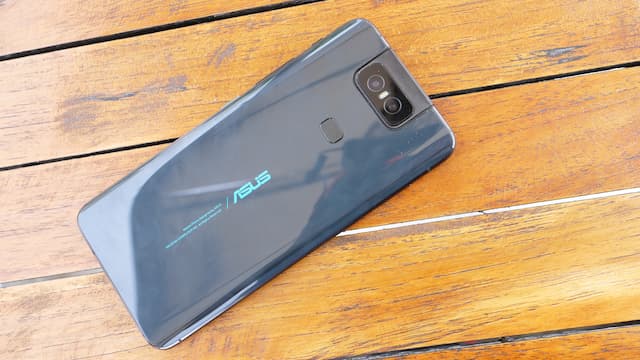 FOTO: Lebih Dekat dengan Zenfone 6, Ponsel Berkamera 'Bolak-balik'