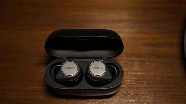 Review Jabra Elite 75t: Mending Beli Ini Daripada Apple AirPods Pro