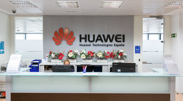 Bicara Soal Kesepakatan dengan Iran, Mantan Karyawan Huawei Ditangkap