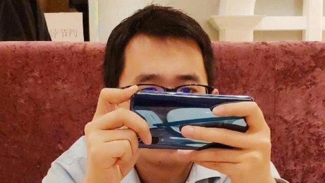 Wuih, Xiaomi Mi 9 Punya 3 Kamera