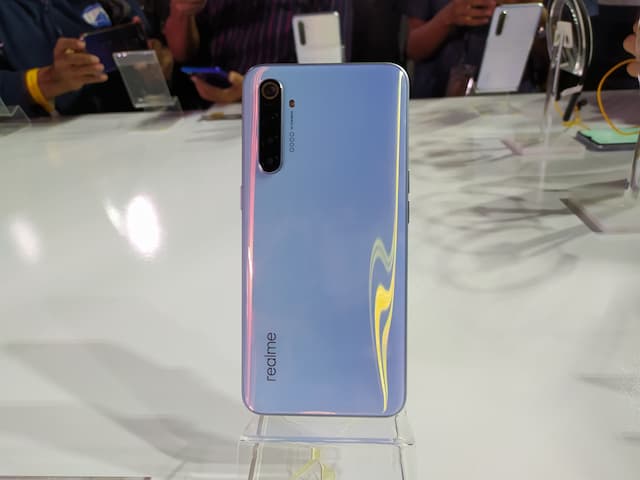 VIDEO: Hands-On Realme XT, Ponsel Kamera 64 MP Pertama di Dunia