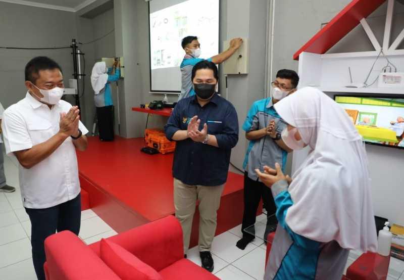 SMK Ini Punya Laboratorium Fiber Optik, Upaya Telkom Dukung Pendidikan RI