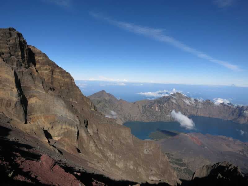 Demi Wisata Halal, Tenda Cewek-Cowok Akan Dipisah di Gunung Rinjani?