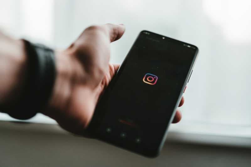 Instagram Stories Bakal Bisa <i>Dikepoin</i> Lewat Facebook