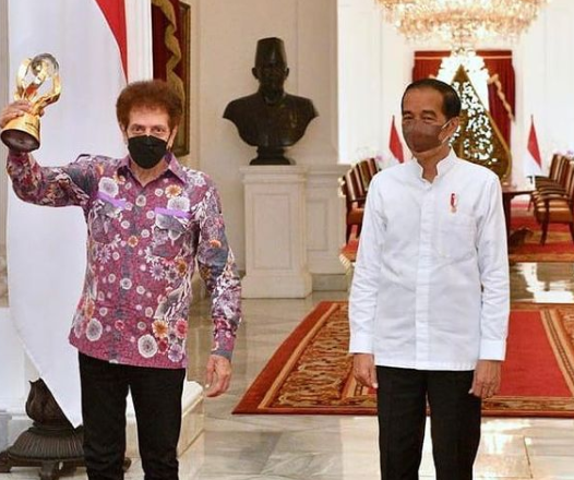 Jokowi Ajak Netizen Dukung Konser Virtual God Bless