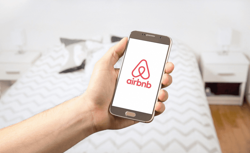 Efek Covid-19, 25 Persen Karyawan Airbnb Di-PHK