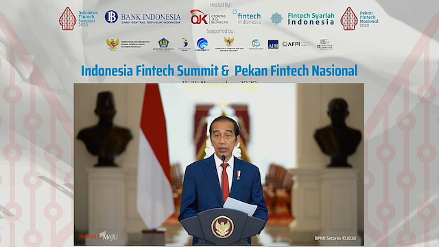 Jokowi: Ada Pekerjaan Rumah Besar dalam Pengembangan Fintech