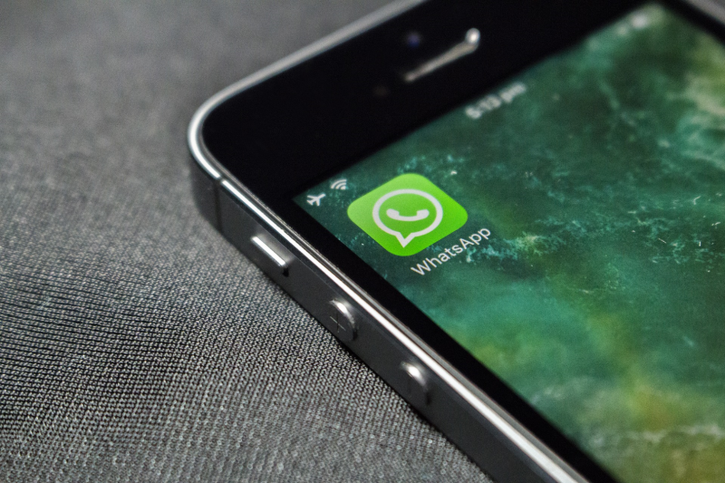 Pengguna WhatsApp Dipaksa Setuju Berbagi Data dengan Facebook