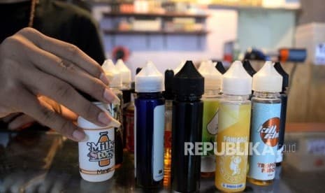 Orang Tua Perlu Waspadai Batuk terkait Vaping