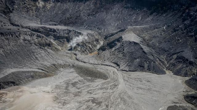 Riwayat Erupsi Gunung Tangkuban Parahu