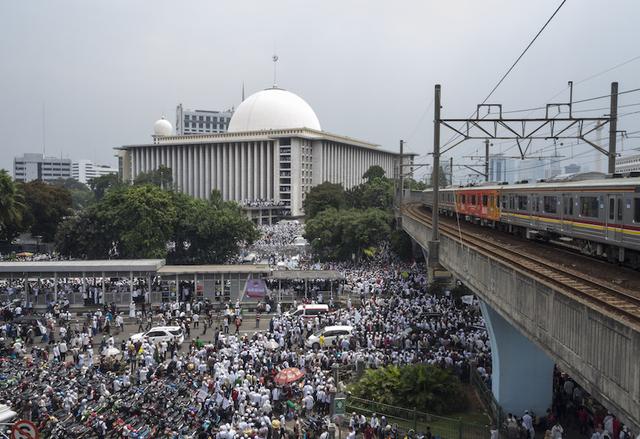 Anies Baswedan dan Sandiaga Hadiri Aksi 112 di Istiqlal 