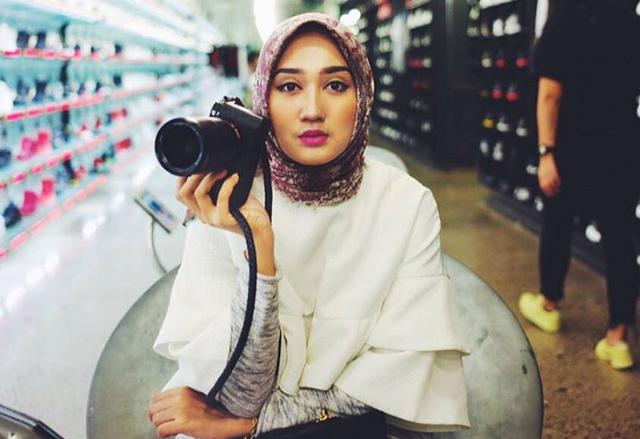  Bukan Trend, Ini Kata Dian Pelangi Soal Hijab Syar’i 