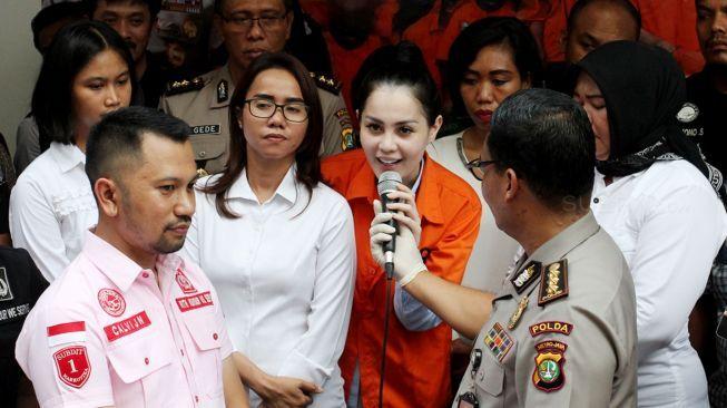 Polisi Tak Percaya Jennifer Dunn Baru Setahun Pakai Sabu