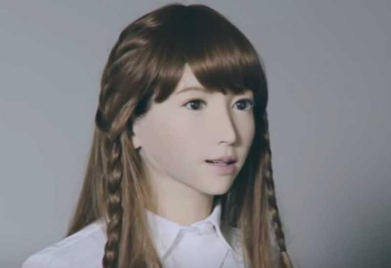  Erica, Robot yang Paling Mirip dengan Manusia 