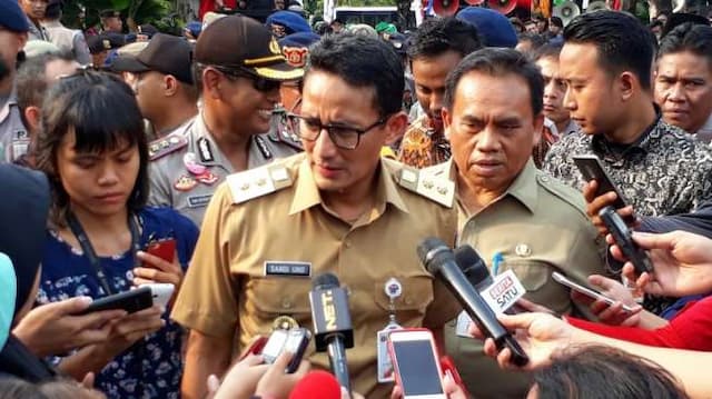 Bukan PKL, Sandiaga Sebut Ini Penyebab Kesemrawutan Tanah Abang