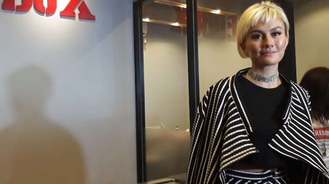 Asyik, Agnez Mo Buka Resto Manado Harga Terjangkau Redbox!