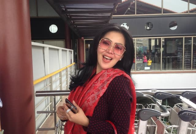  Syahrini Pilih Rayakan Lebaran di Hongkong 