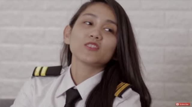 Jadi Pilot Wanita Bergaji Selangit, Athira Farina : Cowok Itu Lemah