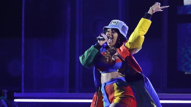 Cardi B Isyaratkan Rilis Album Tahun Ini